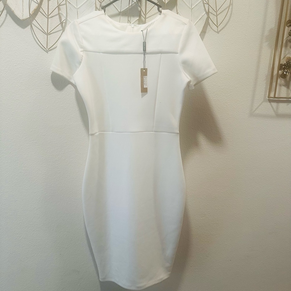 Alexia Admor Classic White Mini Dress